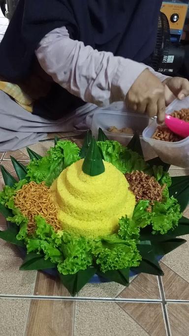 NASI UDUK BW (NASI UDUK & NASI KUNING)