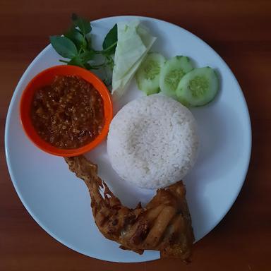 PECEL LELE MUALI