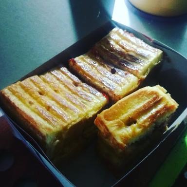 ROTI BAKAR DKLD KHAS BANDUNG