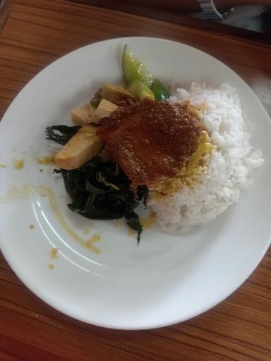 RUMAH MAKAN SAMULO