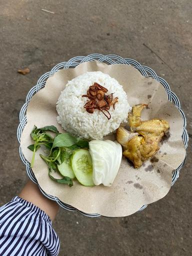 KULINER SAUNG BANG EMEN