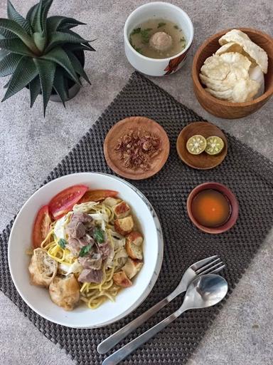 SOTO MIE BETAWI CIKINI