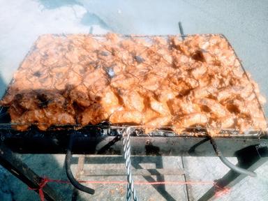 UDA DENAI MASAKAN PADANG