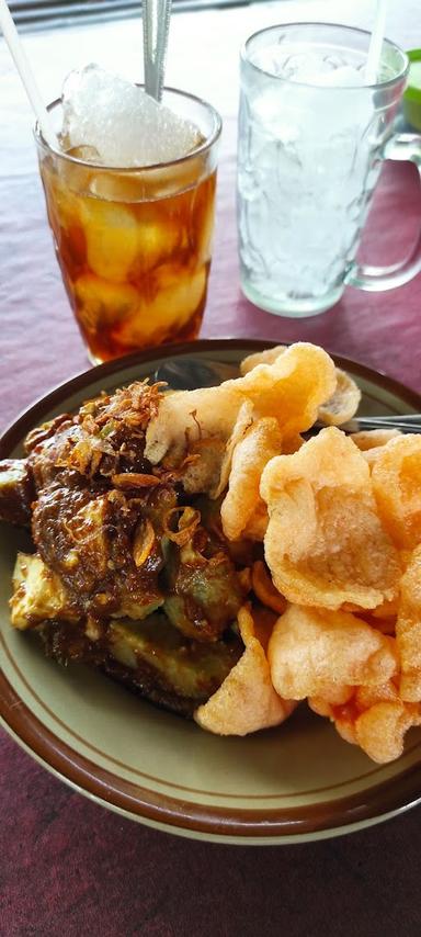 WARUNG GADO-GADO MPOK IDA