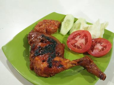 AYAM BAKAR WARGUL