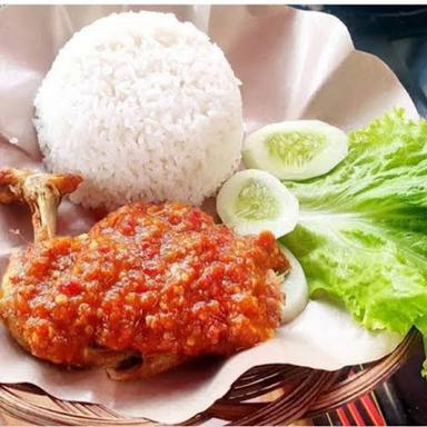 AYAM PENYET WARUNG OCOY