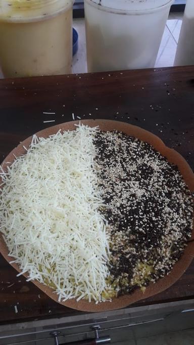 MARTABAK SINAR SENAYAN DUREN JAYA