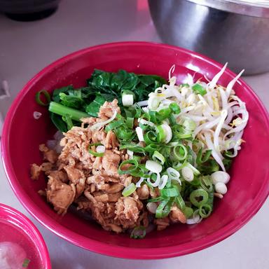 MIE AYAM AROMA