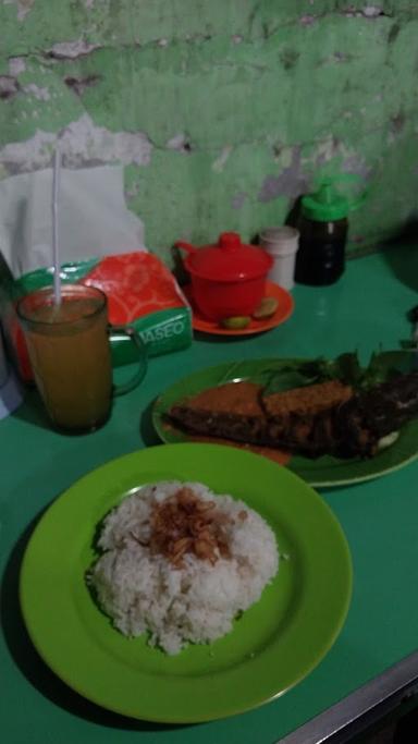 PECEL LELE BINTAN