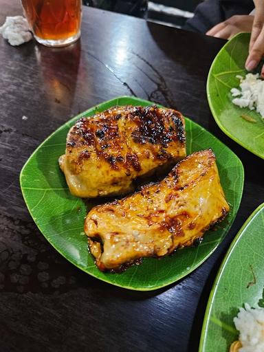 SANJAYA AYAM BAKAR KALASAN