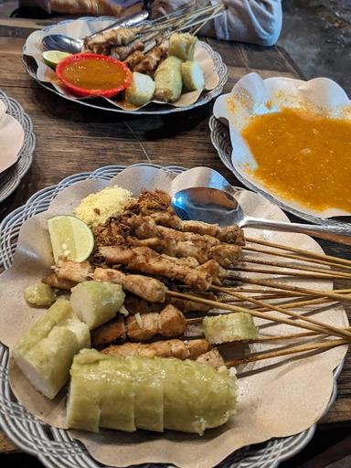 SATE TAICHAN LAH