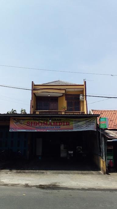 WARUNG MAKAN SIDO MAMPIR