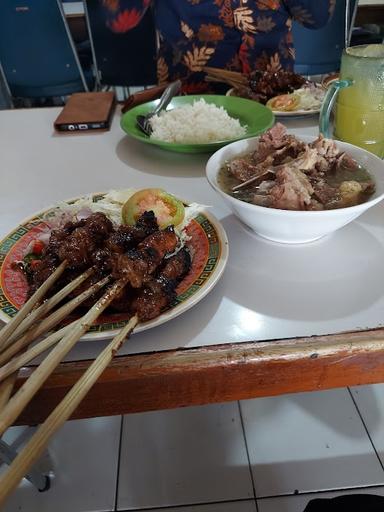 WARUNG SATE PAK MAN