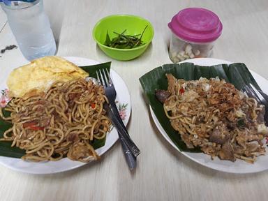 BAKMI JAWA GUNUNGKIDUL MBA NUNUNG PERWIRA