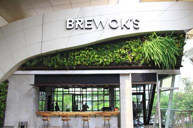 BREWOK'S CAFE