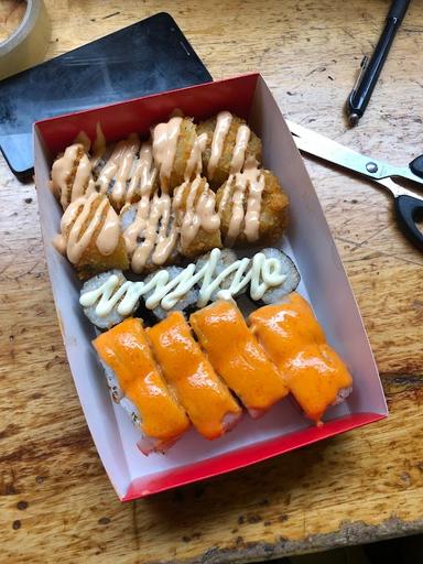 SUSHI STOP SUMMARECON BEKASI