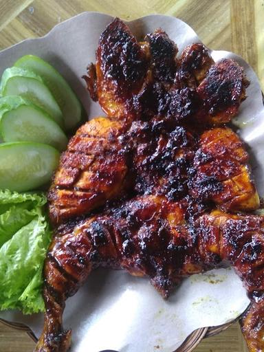 AYAM BAKAR DAN IKAN BAKAR PRING GADING