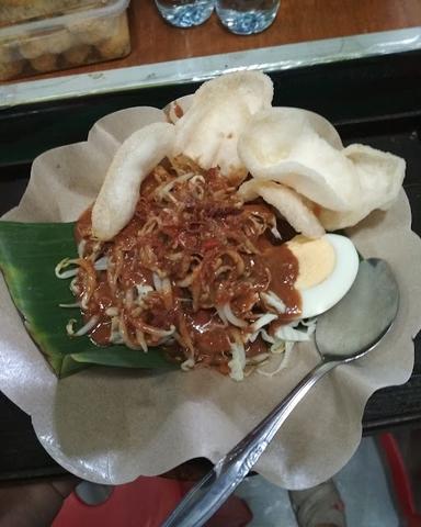 KEDAI TAHU