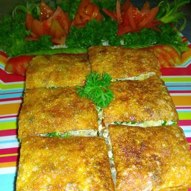 MARTABAK BANDUNG 87 KHAS PECENONGAN