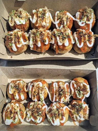 TAKOYAKI KHAKE