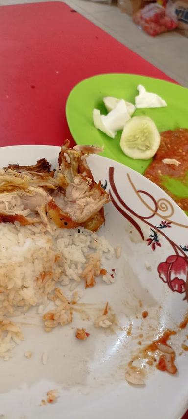 AYAM BAKAR BANDARA 88