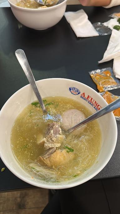 BAKSO AFUNG KEBERANGKATAN DOMESTIK