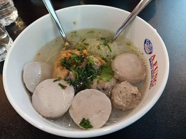 BAKSO AFUNG KEBERANGKATAN DOMESTIK