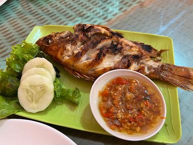 IKAN BAKAR LABUAN BAJO