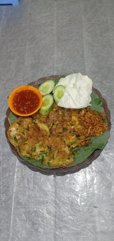 PECEL LELE DAN AYAM GEPREK FOWAZ