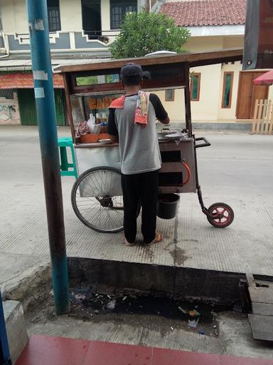 RUMAH MAKAN PECEL LELE RINDU