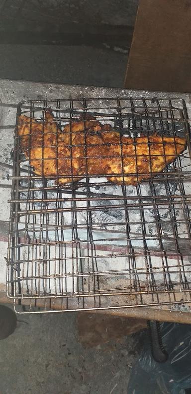 AYAM BAKAR TIARA