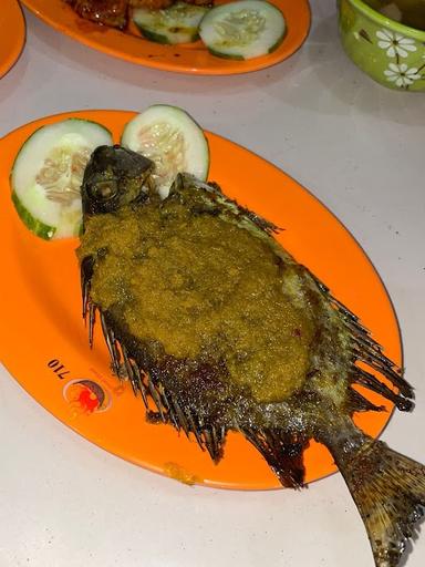 PONDOK IKAN BAKAR KHAS TANJUNG PINANG BENGKONG