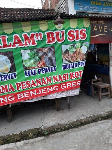 WARUNG PENYETAN SEDAP MALAM