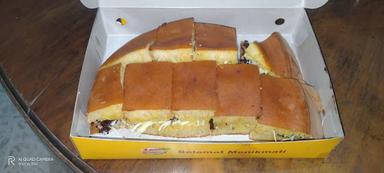 MARTABAK HAWAII BENOWO