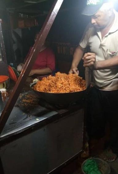 NASI GORENG / SEGO GORENG LEGEND BENOWO PAK RO'UP