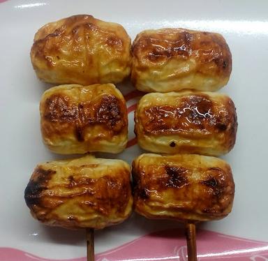 SOSIS BAKAR JUMBO & SEAFOOD CROCOSIS