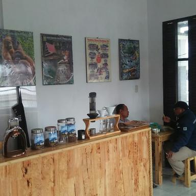 CAFE GINBRELA CIMBANG SINABUNG