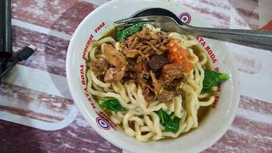 MIE AYAM VIRGO BERBAH