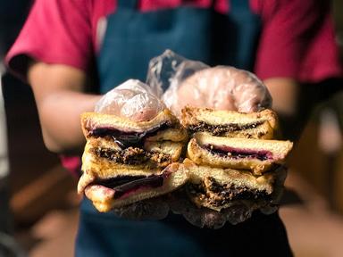 ROTI BAKAR KUKUS BROWNIES-PANDAN BANG MAEL 2 BERBAH