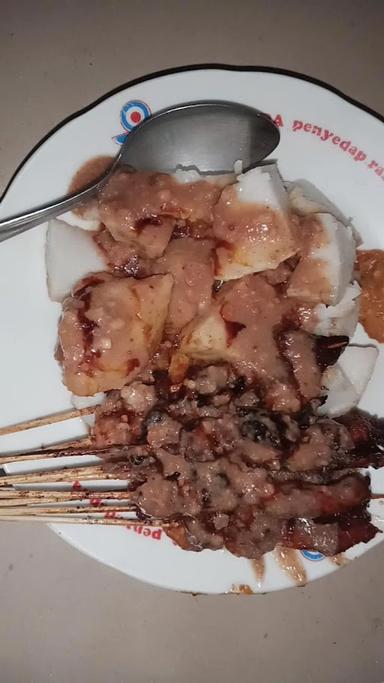 SATE AYAM MADURA UKRIM