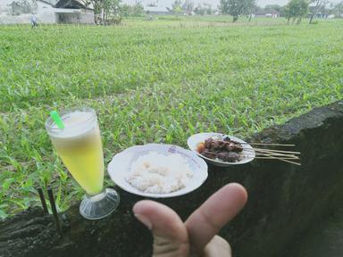 SATE KAMBING PAK TARNO