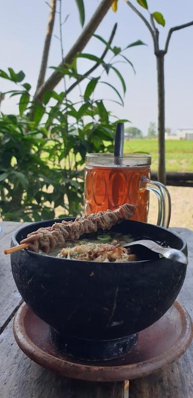 ꦱꦠꦧꦛꦏꦏꦧꦤ SOTO BATHOK KEBON