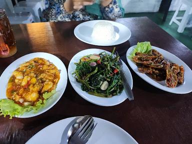 WARUNG SEAFOOD SAIKANG