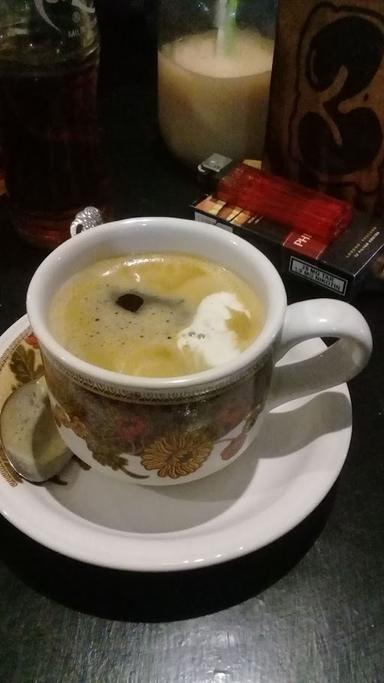 WARUNG KOPI MBAK DARMI (JEMBATAN CINTA) TOL KLEPU