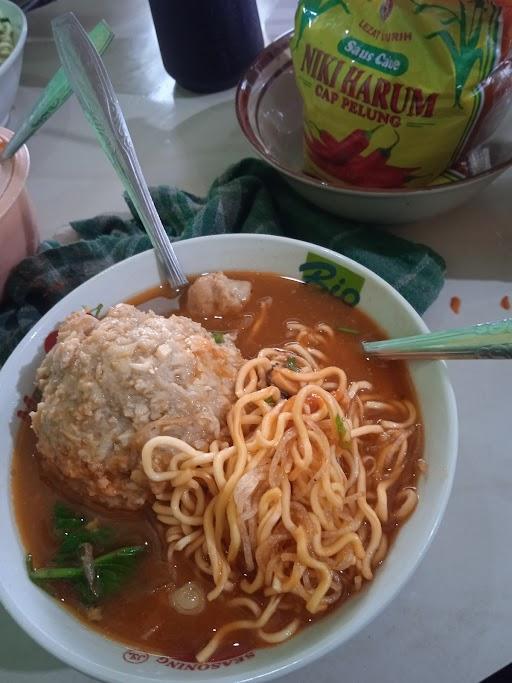 WARUNG MIE AYAM & BAKSO MOROSENENG