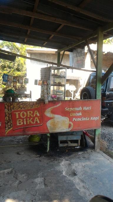 WARUNG KOPI PAK PAIRIN