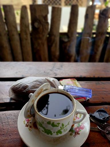 ANGKRINGAN NUANSA KOPI