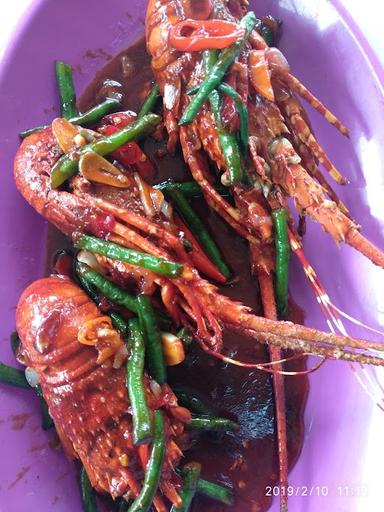 SEAFOOD MAK YAH POPOH