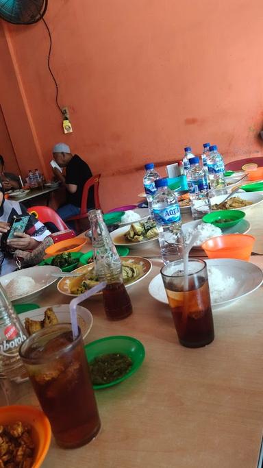 RUMAH MAKAN IKAN BAUNG GULAI ASAM MELAYU LANGANAN GINTING PDAM