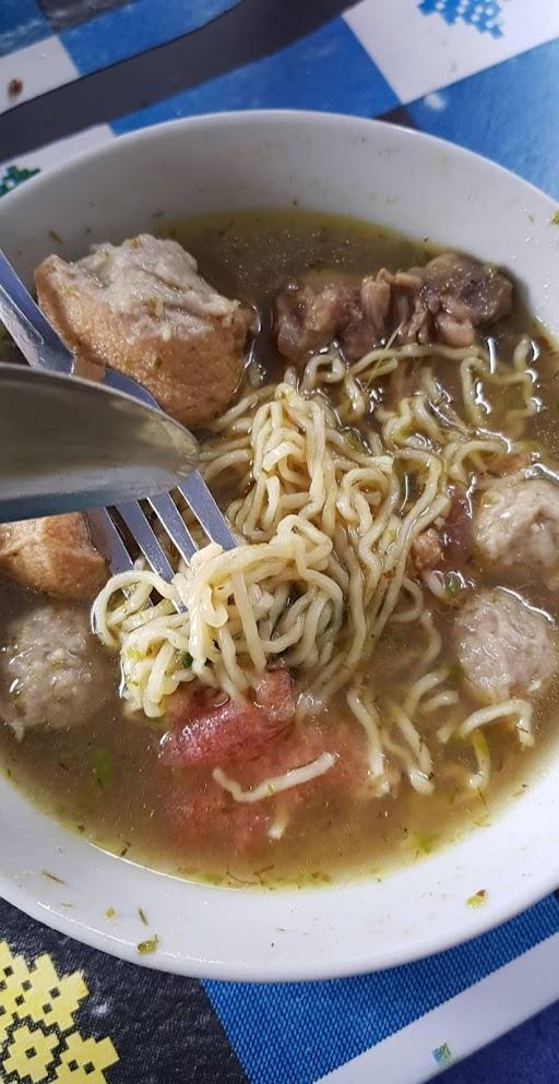 MIE AYAM PASAR TAVIP BINJAI